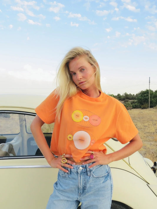 PRESENT ORANGE CLASSIC TEE