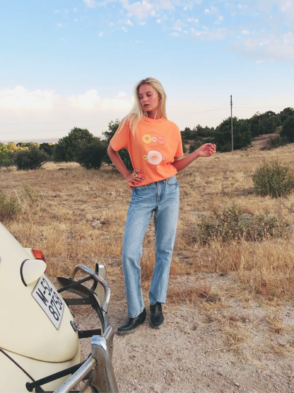 PRESENT ORANGE CLASSIC TEE