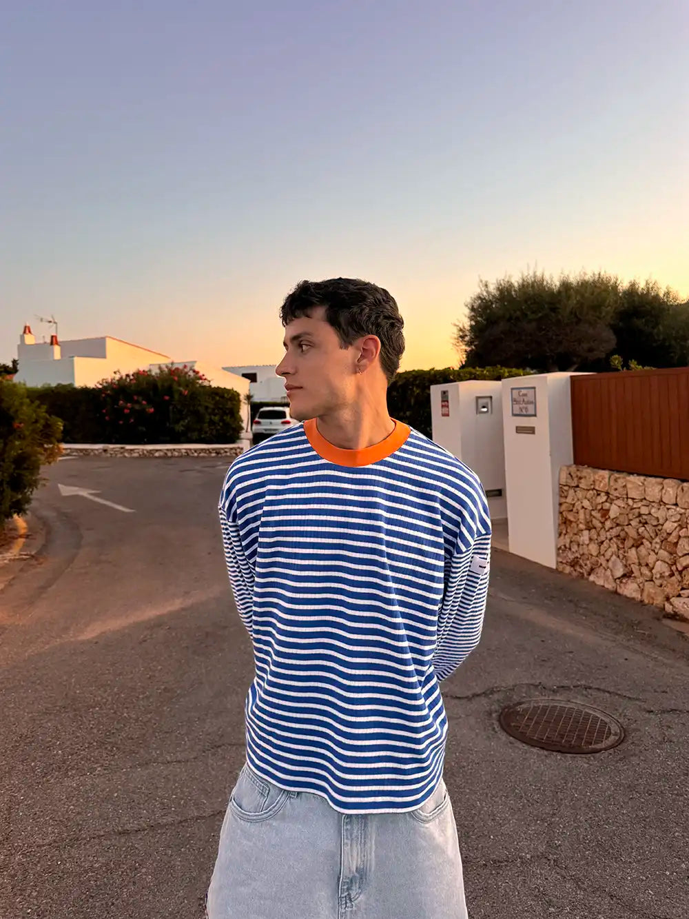 BLUE STRIPED PULLOVER